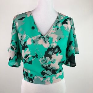 🛍️ 3/$20 Japna Cropped Top Green Floral Tie Back